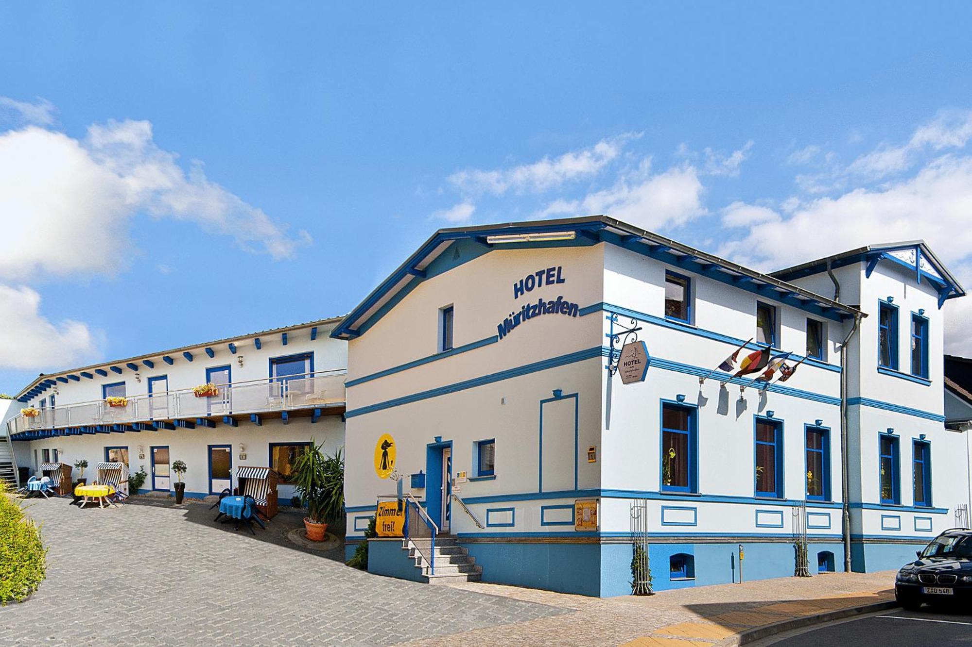 Hotel Am Müritzhafen garni Waren  Exterior foto